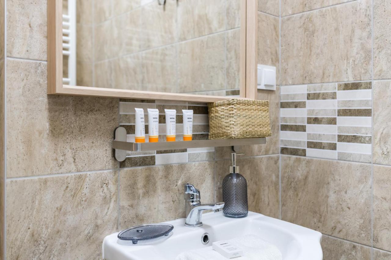 Kwiatowa Apartments Poznan City Center By Noclegi Renters Екстериор снимка