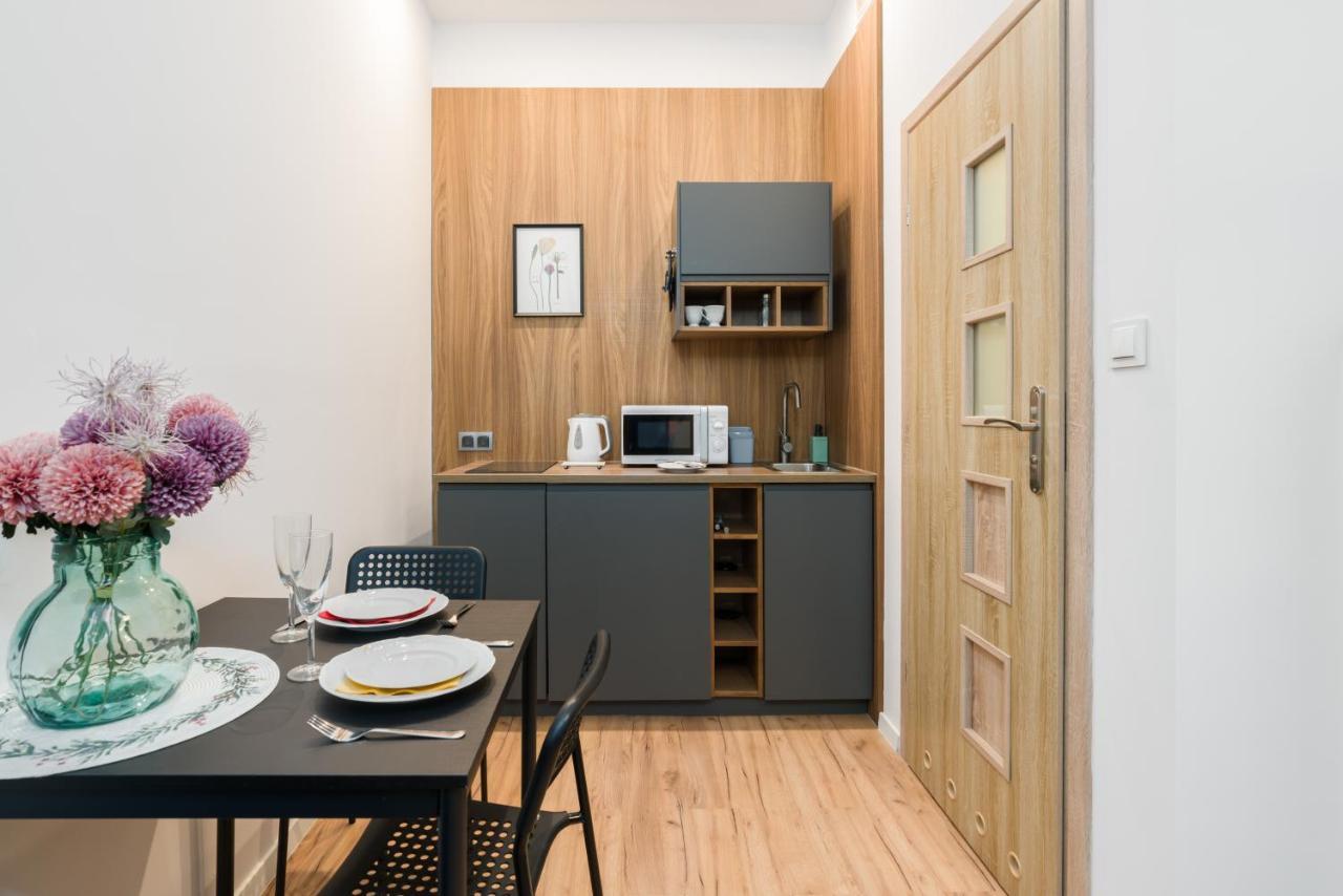 Kwiatowa Apartments Poznan City Center By Noclegi Renters Екстериор снимка